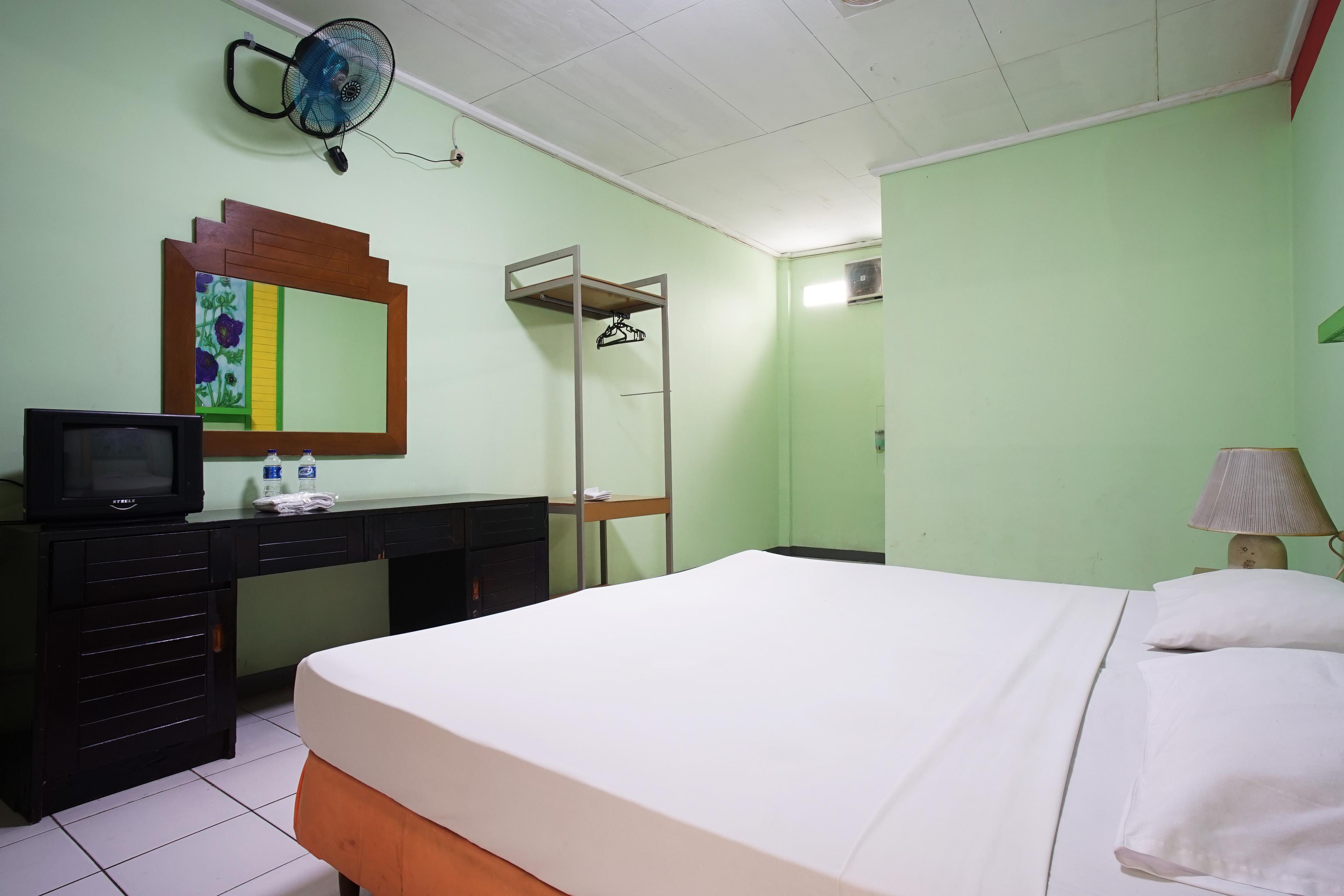 Hotel Bandung Permai Экстерьер фото