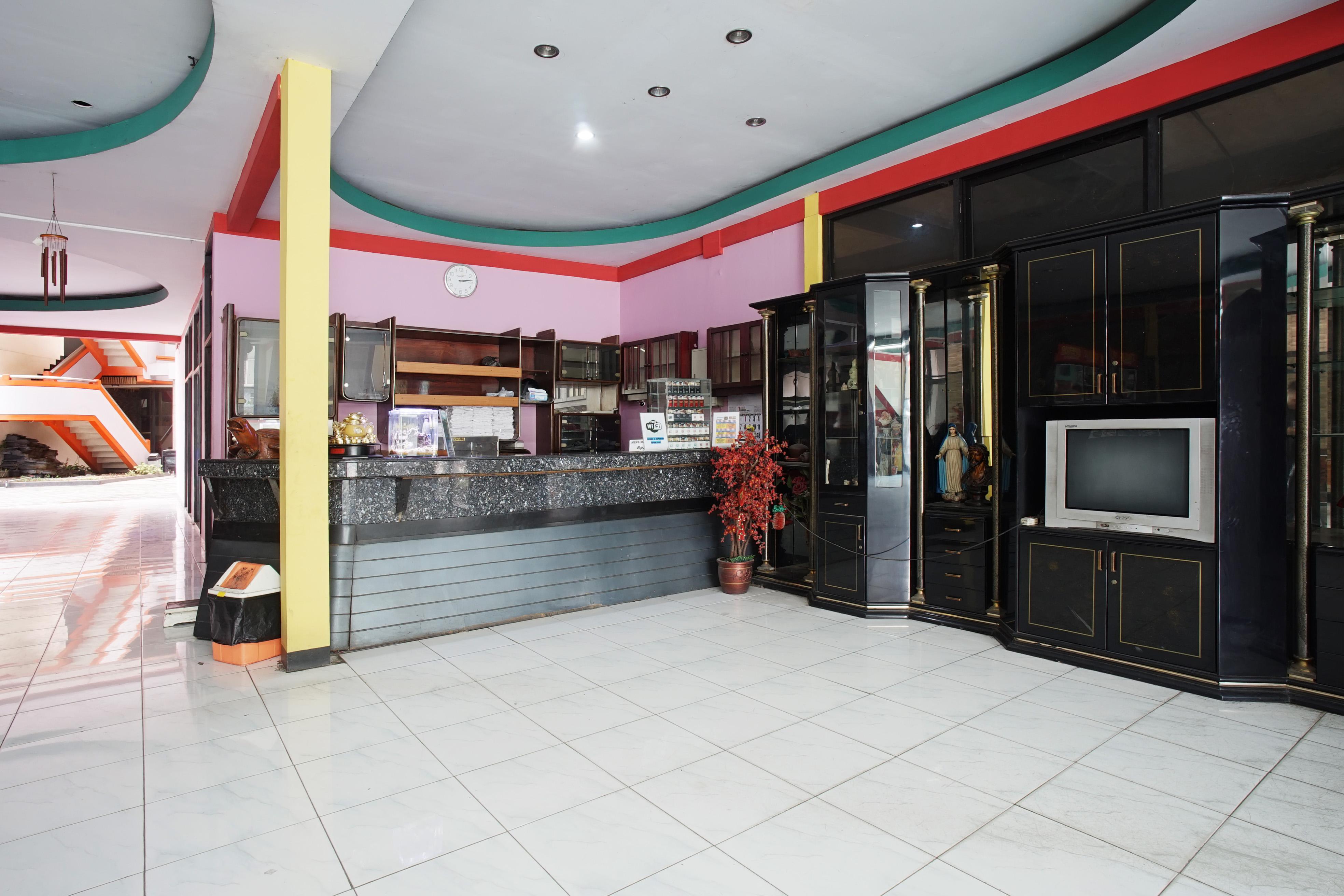 Hotel Bandung Permai Экстерьер фото