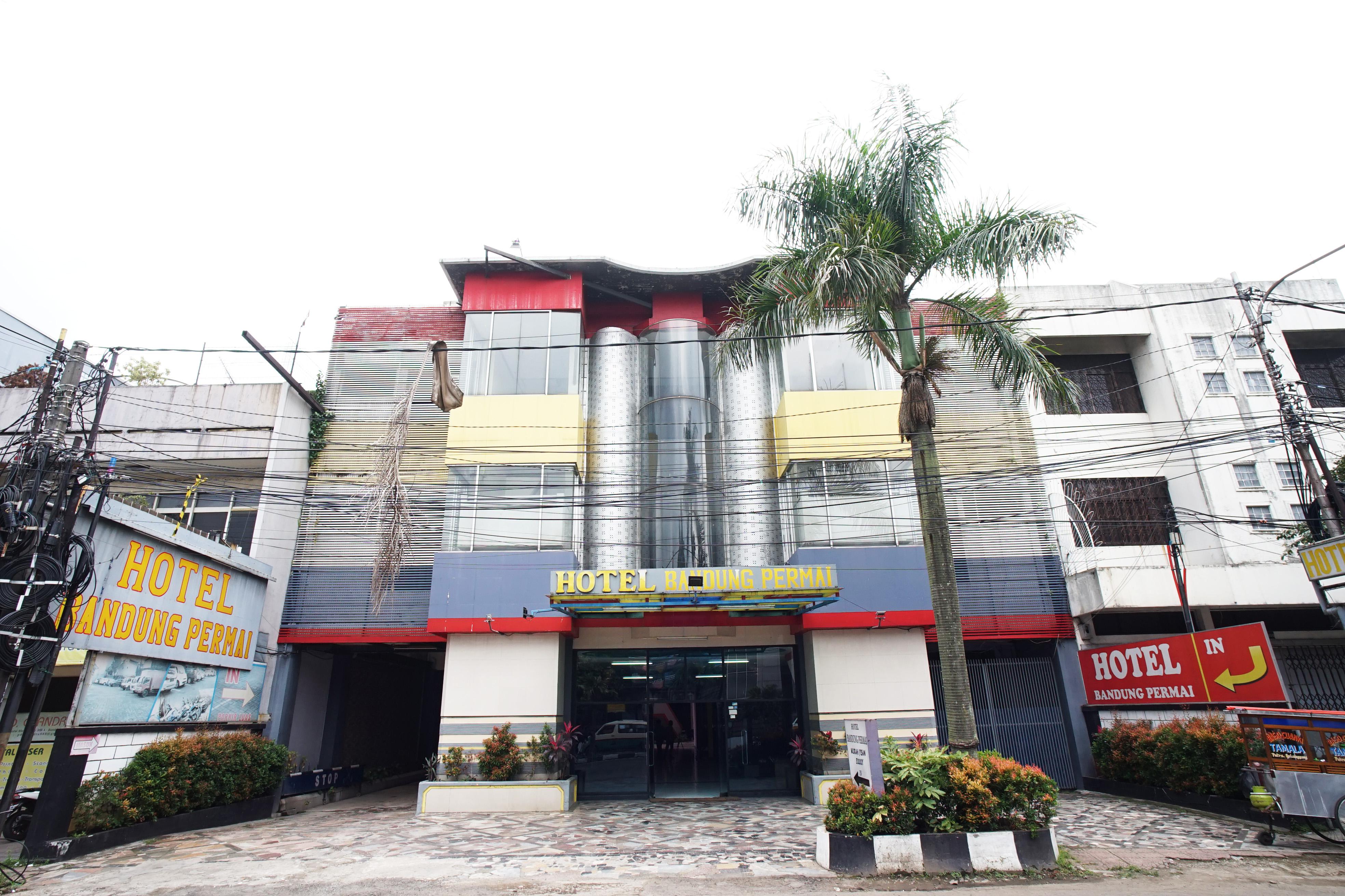 Hotel Bandung Permai Экстерьер фото