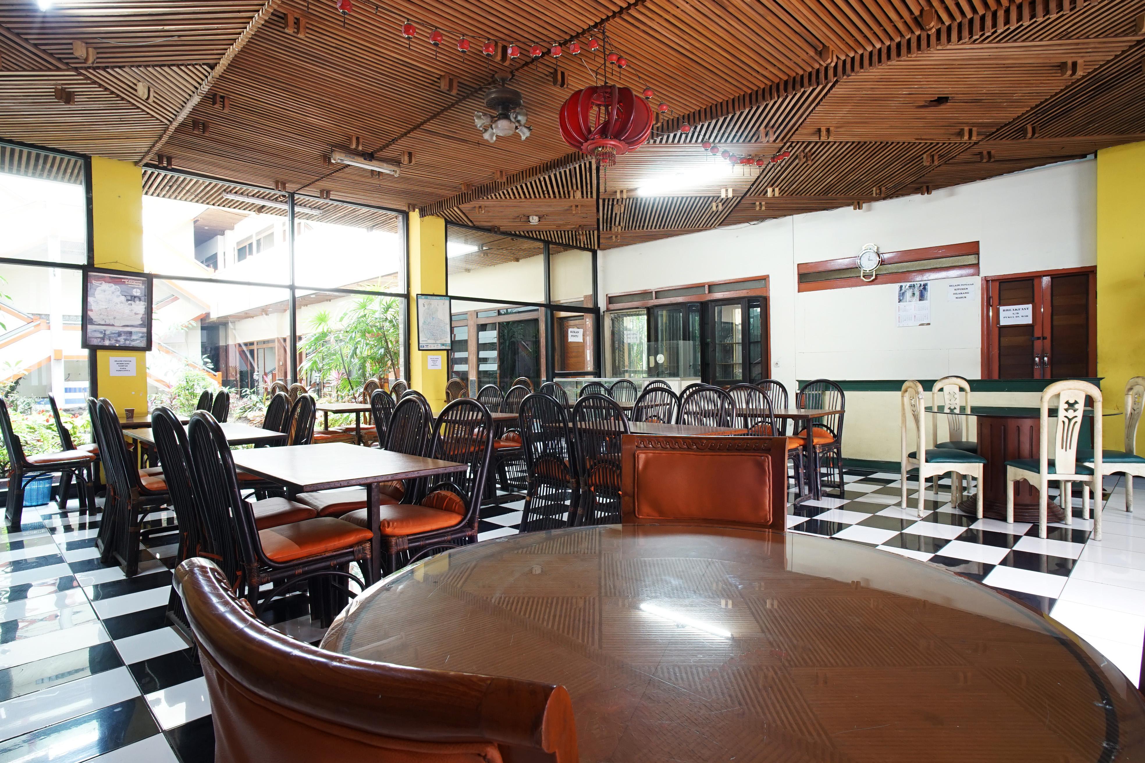 Hotel Bandung Permai Экстерьер фото
